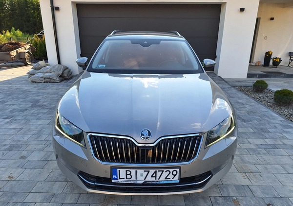 Skoda Superb cena 60900 przebieg: 254100, rok produkcji 2016 z Miasteczko Śląskie małe 596